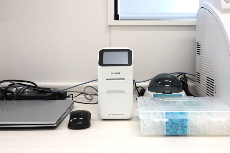 感染症検査装置